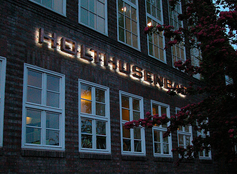 Leuchtbuchstaben Rückleuchter Holthusenbad Hamburg
