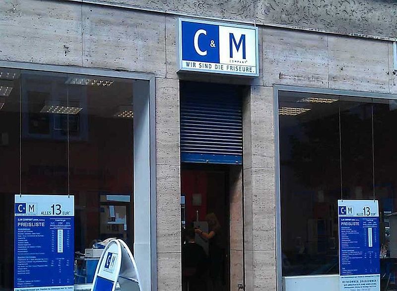 Lichtwerbung in Frankfurt für C+M