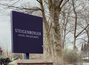 Leuchttransparent Wegleitung