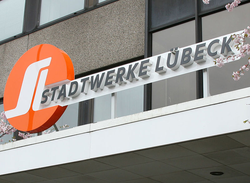 Leuchtbuchstaben Seitenleuchter Stadtwerke Lübeck