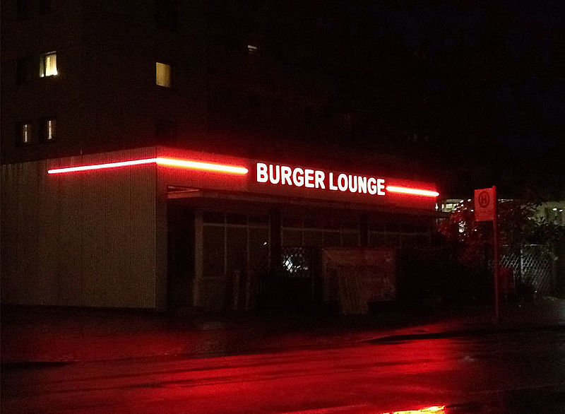Fassadenkonturen LED-Konturen Burger-Lounge Hamburg