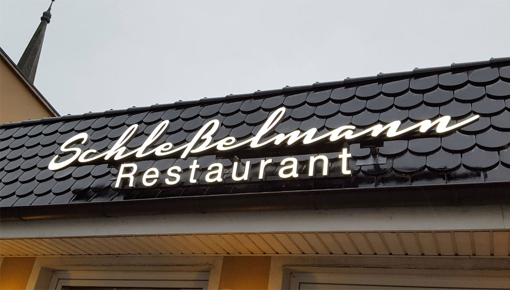 Leuchtbuchstaben Frontleuchter VP Rellinger Hof Rellingen