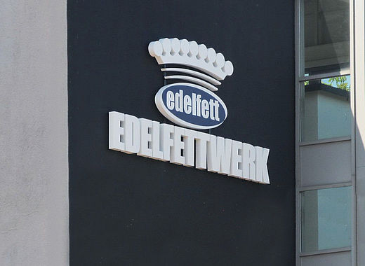 Leuchtbuchstaben Rückleuchter Reliefbuchstaben edelfettwerk Hamburg