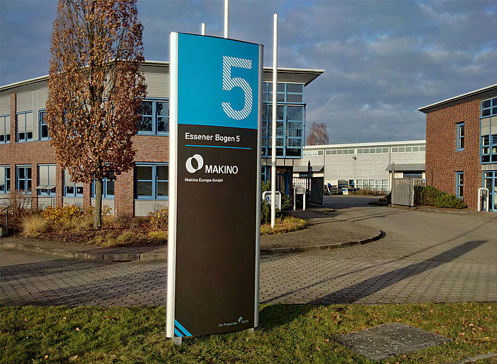 Pylone angestrahlt Essener Bogen Hamburg