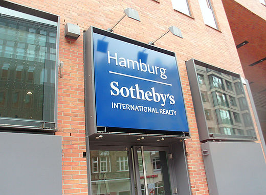 Leuchtkasten Leuchttransparent 3D Text Sothebys