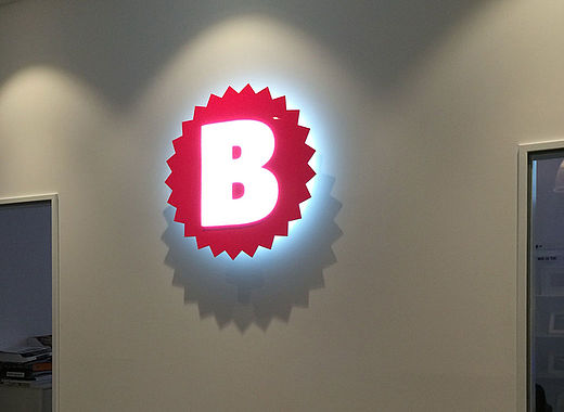 Leuchtbuchstaben 3D-Text Rückleuchter Ballyhoo Hamburg Leuchtbuchstaben 3D-Text Rückleuchter Ballyhoo Hamburg